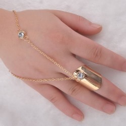 Tout en un : bague de phalange + bracelet strass||"Tout en un" : bague de phalange + bracelet strass