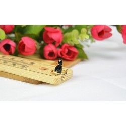 Métal doré - Strass - Perles
en mettre une ou plusieurs aux extrémités, la bague est réglable.
Quatre modèles différents pour 