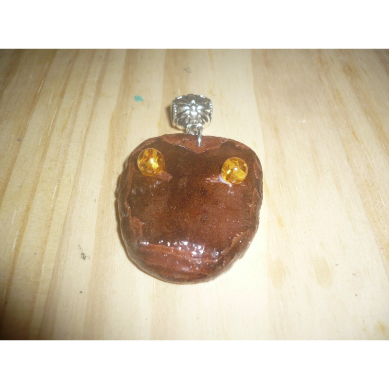 pendentif sculpté