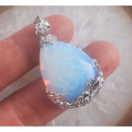 Pendentif opaline