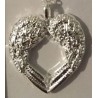 pendentif ange gardien veille sur vous en vous entourant de ses aile d'ange en forme de coeur