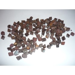 Fortement magnétique. Utilisée pour les rhumatismes, lumbago, sciatique,  fractures, les raideurs dans les régions de la nuque  