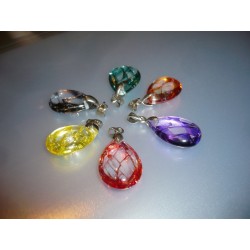 X - 6 Pendentifs Cristal multicolore - Lot de 6 pièces - 20 x 15 x 7 mm