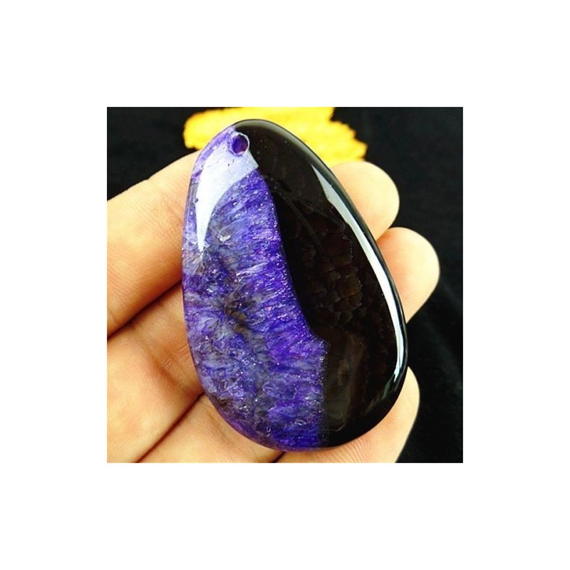 Pendentif en agate bleue/violette et noire monté avec sa bélière