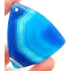 Pendentif triangulaire en agate bleue monté avec sa bélière