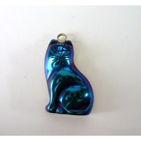 Pendentif CHAT sculpté en Hématite bleu indigo.