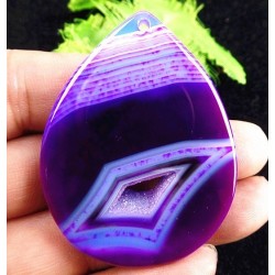 54X41x7mm Pendentif AGATE VIOLET FUSHIA superbe monté avec sa bélière - livré avec son cordon de cuir noir