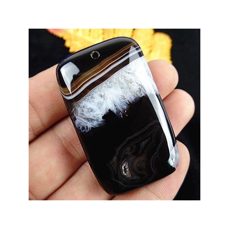 Pendentif AGATE NOIRE BLANCHE et MARRON monté avec son anneau||Pendentif AGATE NOIRE BLANCHE et MARRON monté avec son anneau