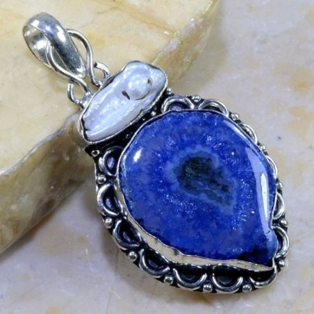 Argent poinçonné .925 - Splendide pendentif : Quartz solaire bleu avec sa Perle naturelle
