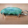 Pendentif en quartz solaire. : Pièce unique. Vert cristallin avec son anneau fantaisie.
hauteur totale : 6cm.Pierre 4x3cm.Argen